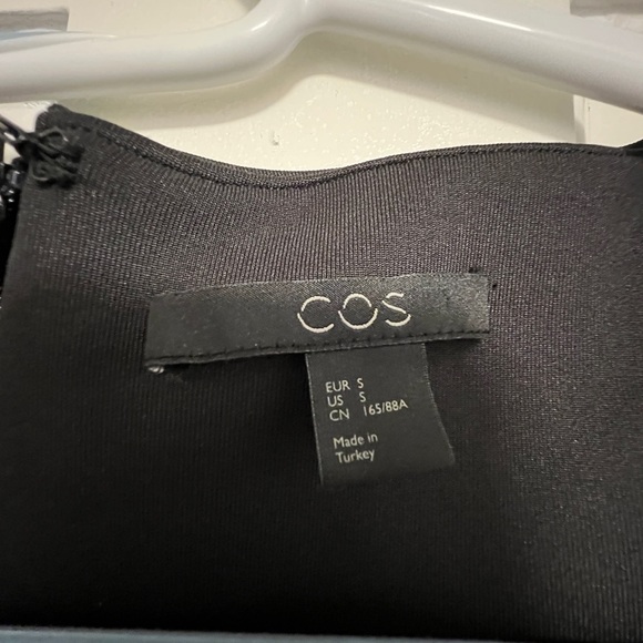 COS Elegant Scuba Black Women's Dress S 
Knee length
Brand new - Picture 2 of 2